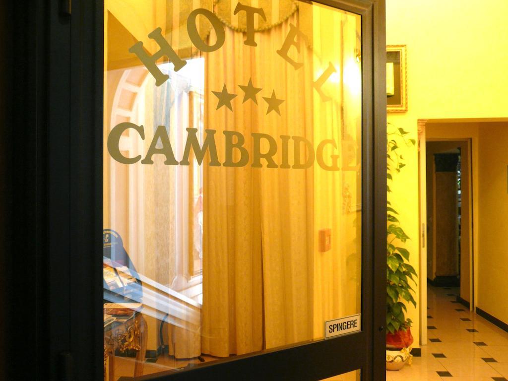 Cambridge Hotel Ρώμη Εξωτερικό φωτογραφία